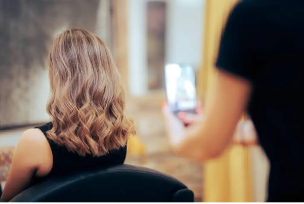 DIY Balayage Brilliance Mastering Gorgeous Highlights at Home!